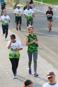 BIB: 936
                            <button type="button" onclick="openModal(3554073)" class="btn btn-primary btn-sm float-right btn-popup" data-toggle="modal" data-target=".modal-high-quality">
                        <i class="fas fa-shopping-cart"></i> Add to Cart
                    </button>
                                            <button type="button" onclick="isThisMe(3554073, true)" class="btn btn-success btn-sm float-right btn-popup btn-isme hidden" data-toggle="tooltip" data-placement="bottom" title="นี่คือรูปของคุณใช่ไหม คลิกที่นี่เพื่อเอาเข้าอัลบั้ม">
                        <i class="fas fa-plus"></i> Add to album
                    </button>
                    <button type="button" onclick="isThisMe(3554073, false)" class="btn btn-warning btn-sm float-right btn-popup btn-isnotme hidden">
                        <i class="fas fa-ban"></i> Remove from album
                    </button>